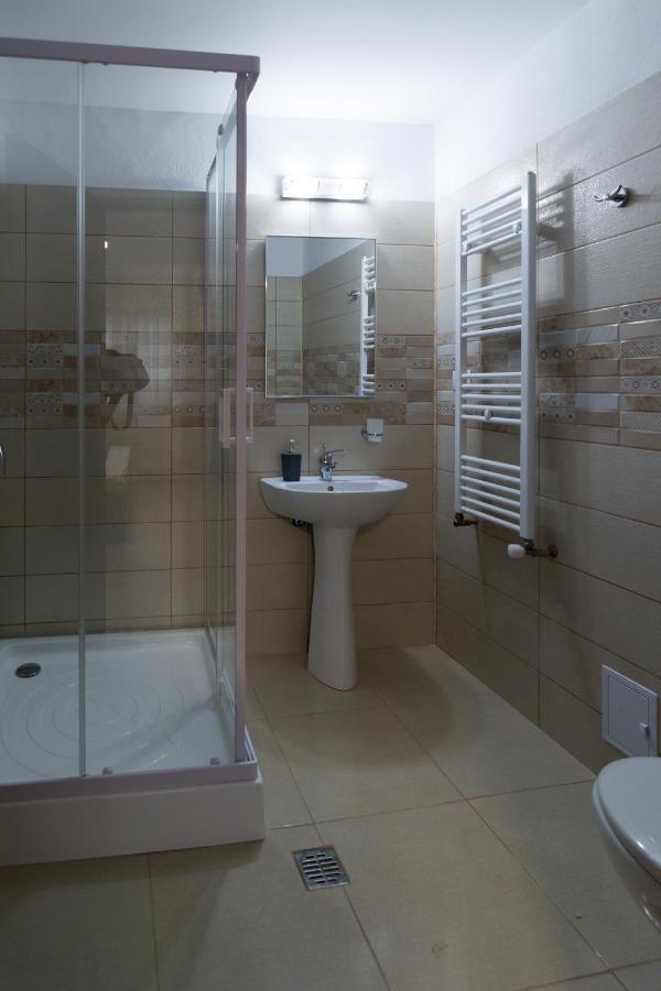 Vila Poienita Caciulata Călimăneşti Ruang foto